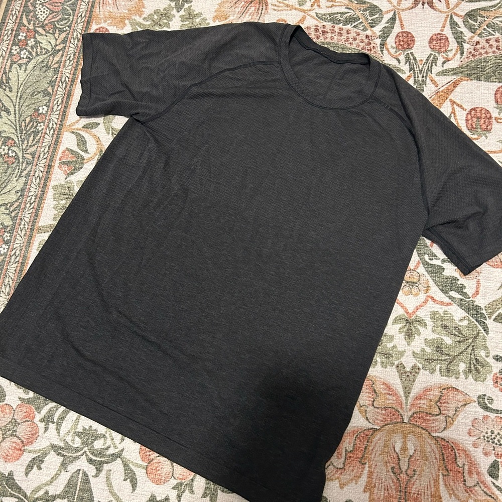 Lululemon Men’s Metal Vent Tech Tee